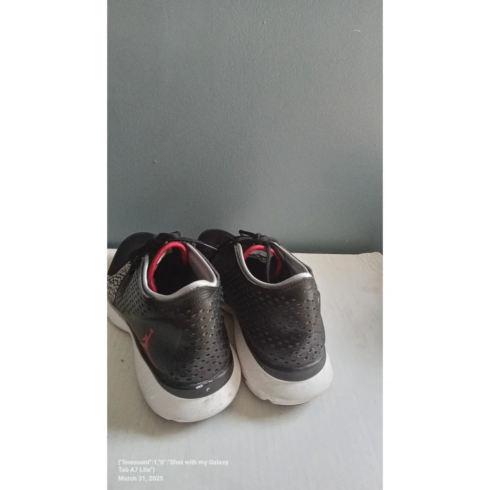 Jordan Trainer ST Black Gym Red‎ Elephant Print Sneakers 820253-001 Mens